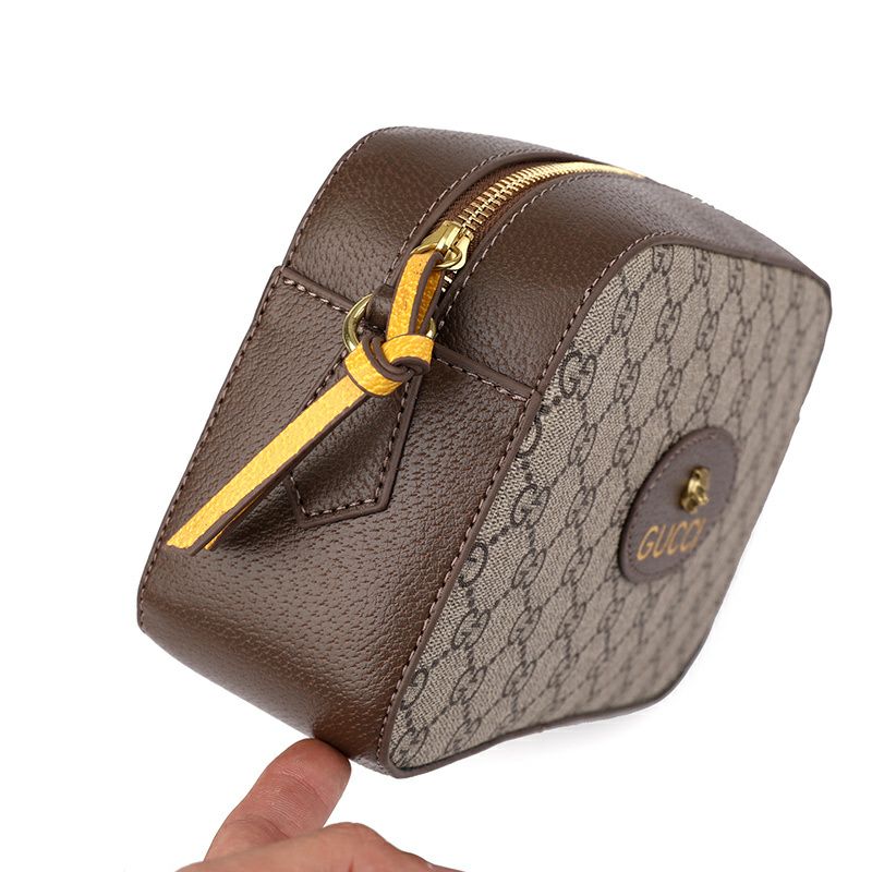 Gucci Neo Vintage en toile GG Supreme beige et ébène
