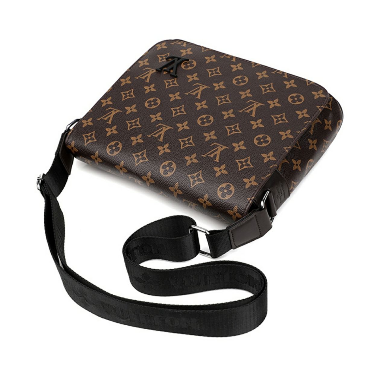 Louis Vuitton District en toile Monogramme marron