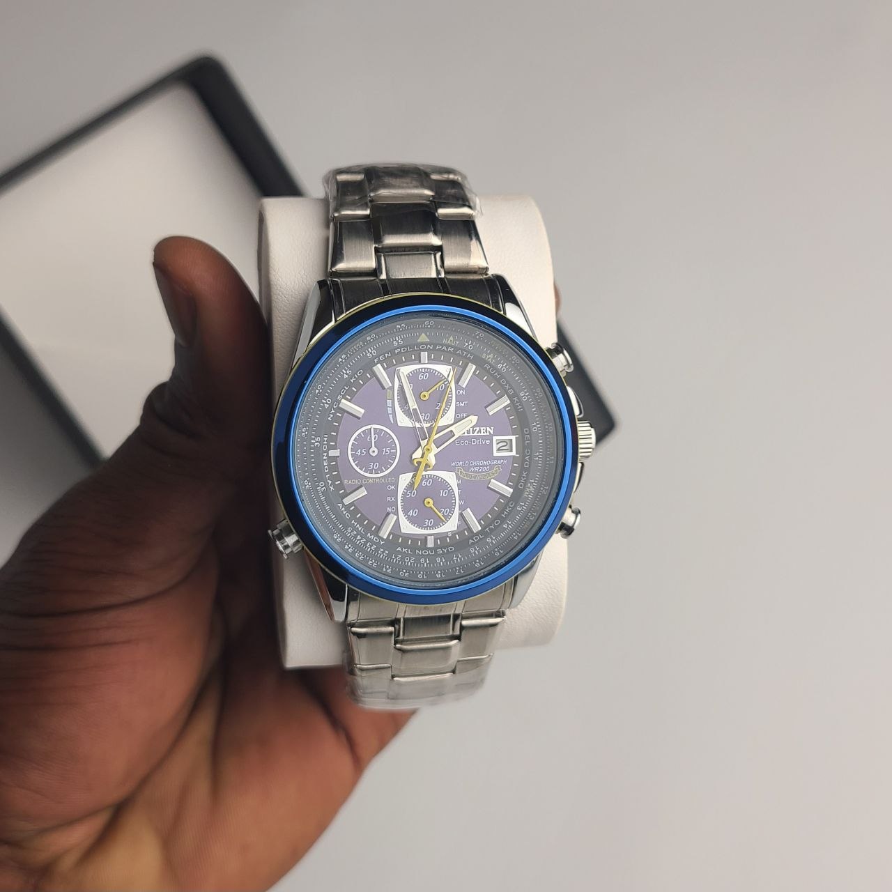 CITIZEN Eco-Drive World Chronographe